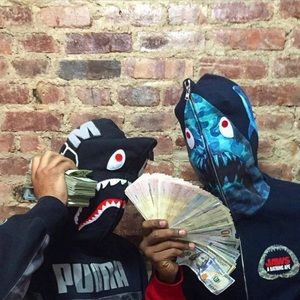 Meet your Posher, Max